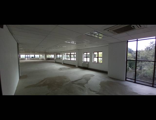 1,485M² OFFICE TO LET IN WOODMEAD